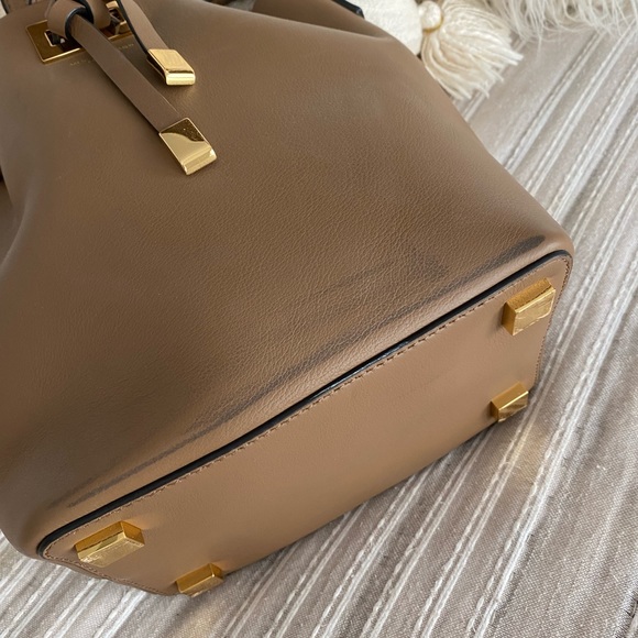 Michael Kors Miranda Bucket Bag - Picture 2 of 10